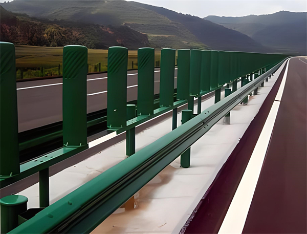 德州三波护栏板在高速公路的应用